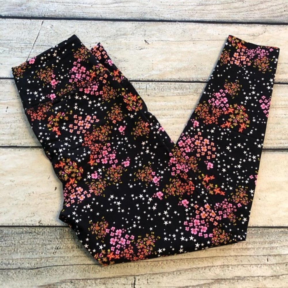 NWT VS Victoria's Secret sport floral stars tight